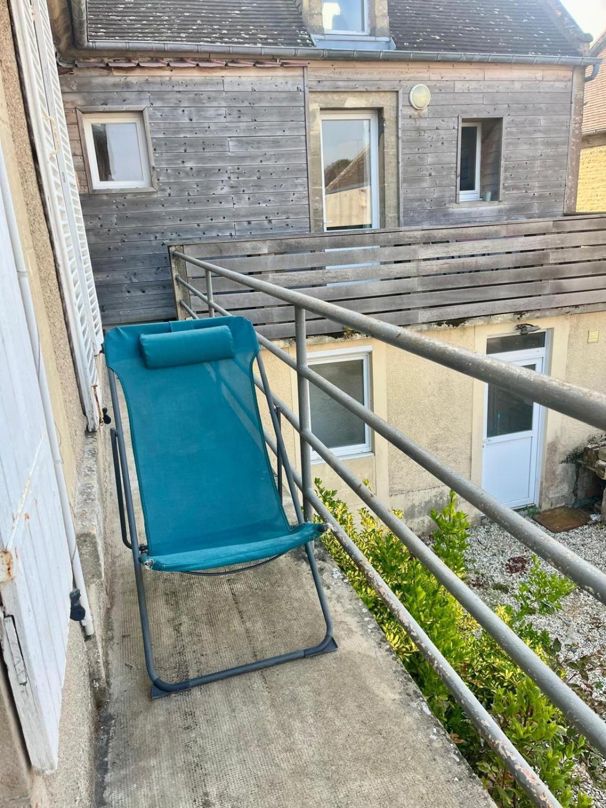 Le Gambetta, 100M De La Plage Luc-sur-Mer Bagian luar foto